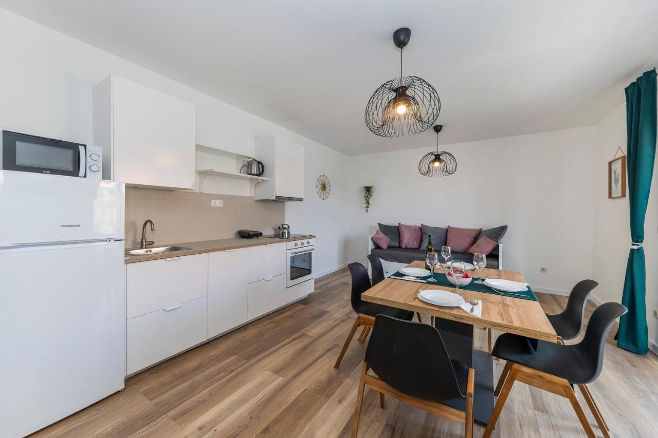 Apartmani Maestral Dobropoljana Eksteriør bilde