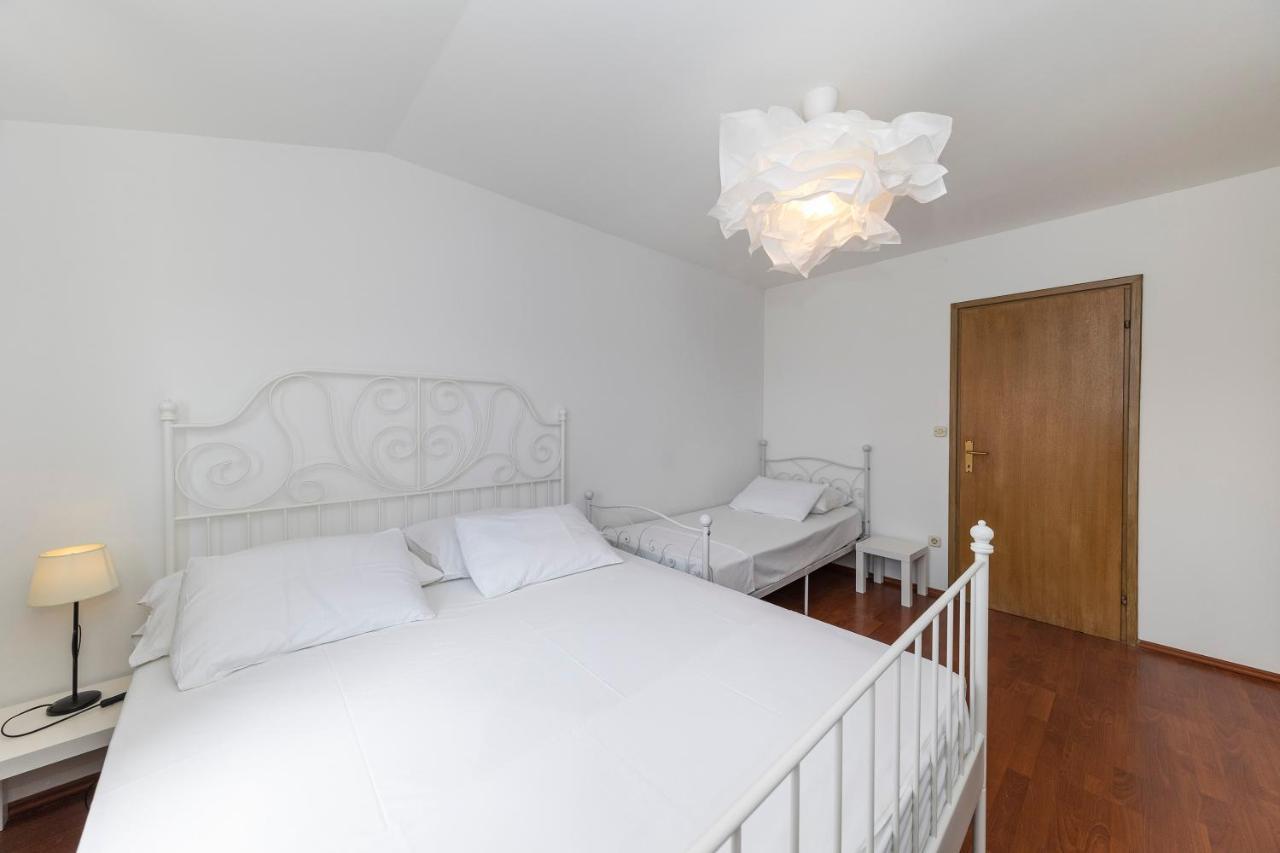 Apartmani Maestral Dobropoljana Eksteriør bilde