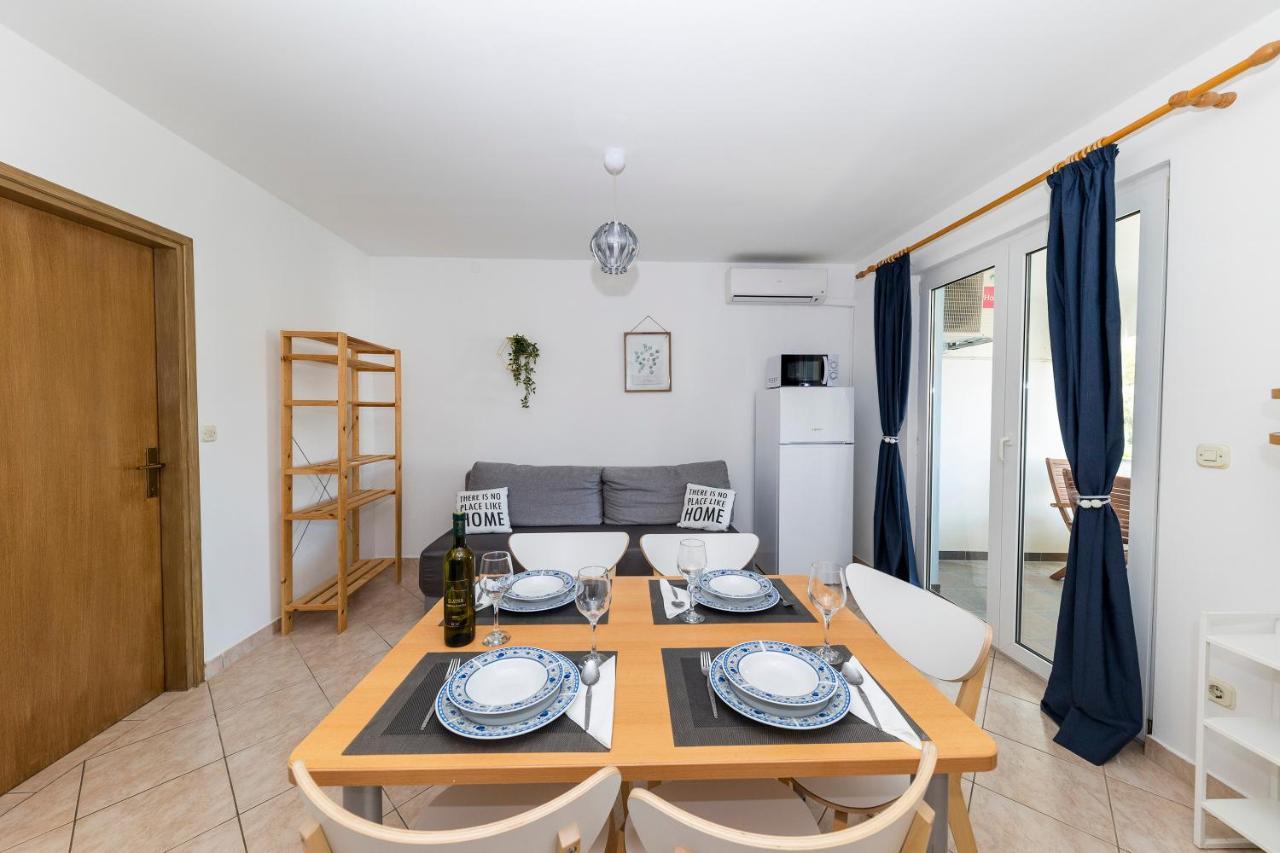 Apartmani Maestral Dobropoljana Eksteriør bilde